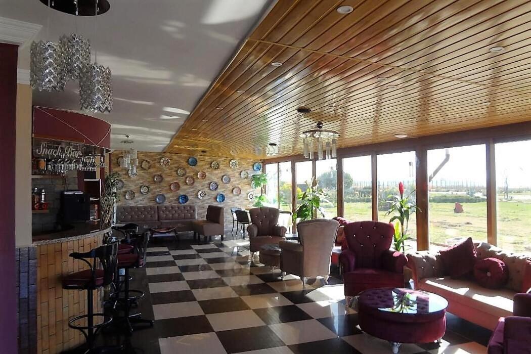 Linda Butik Otel Guemuelduer Izmir Exteriör bild