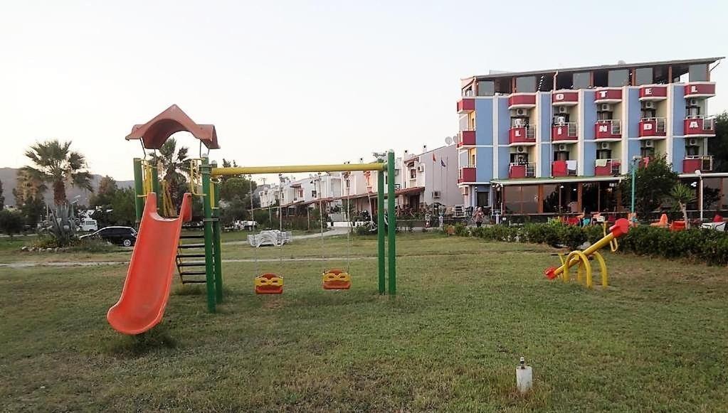 Linda Butik Otel Guemuelduer Izmir Exteriör bild